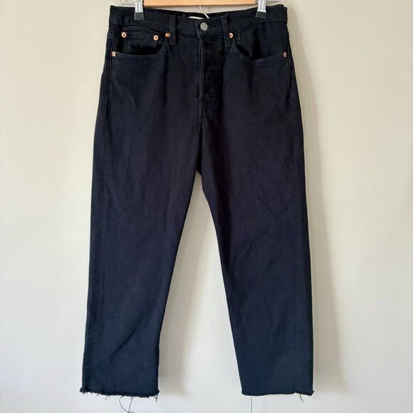 Levi’s Premium Wedgie Straight Leg Jeans Black Raw Hem Womens Size 27 Button Fly - Picture 1 of 16
